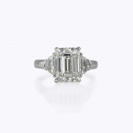 How to Pick a Beautiful Emerald Cut Diamond