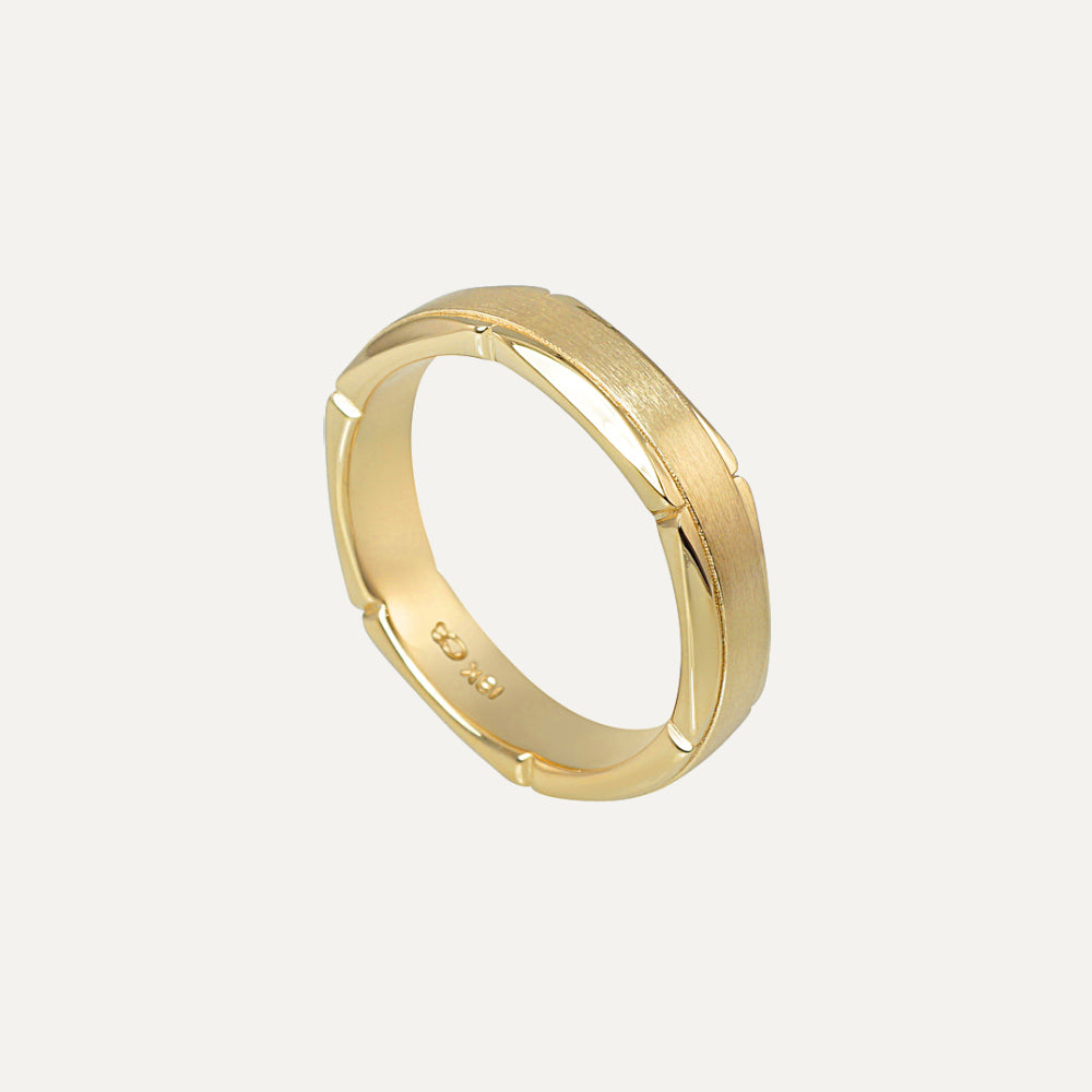 18K Yellow Gold Scalloped Men's Wedding Band Ring