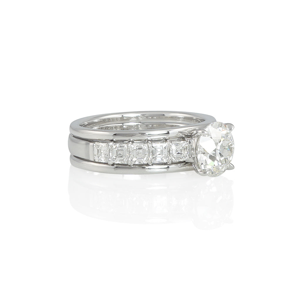 Round and Asscher Diamond Band Ring for Kimiko