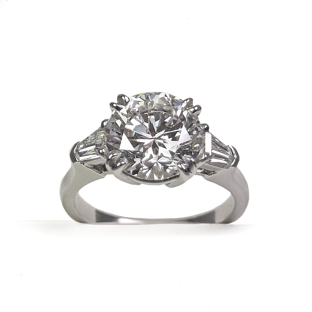 Princess Engagement Ring in Platinum and Diamond